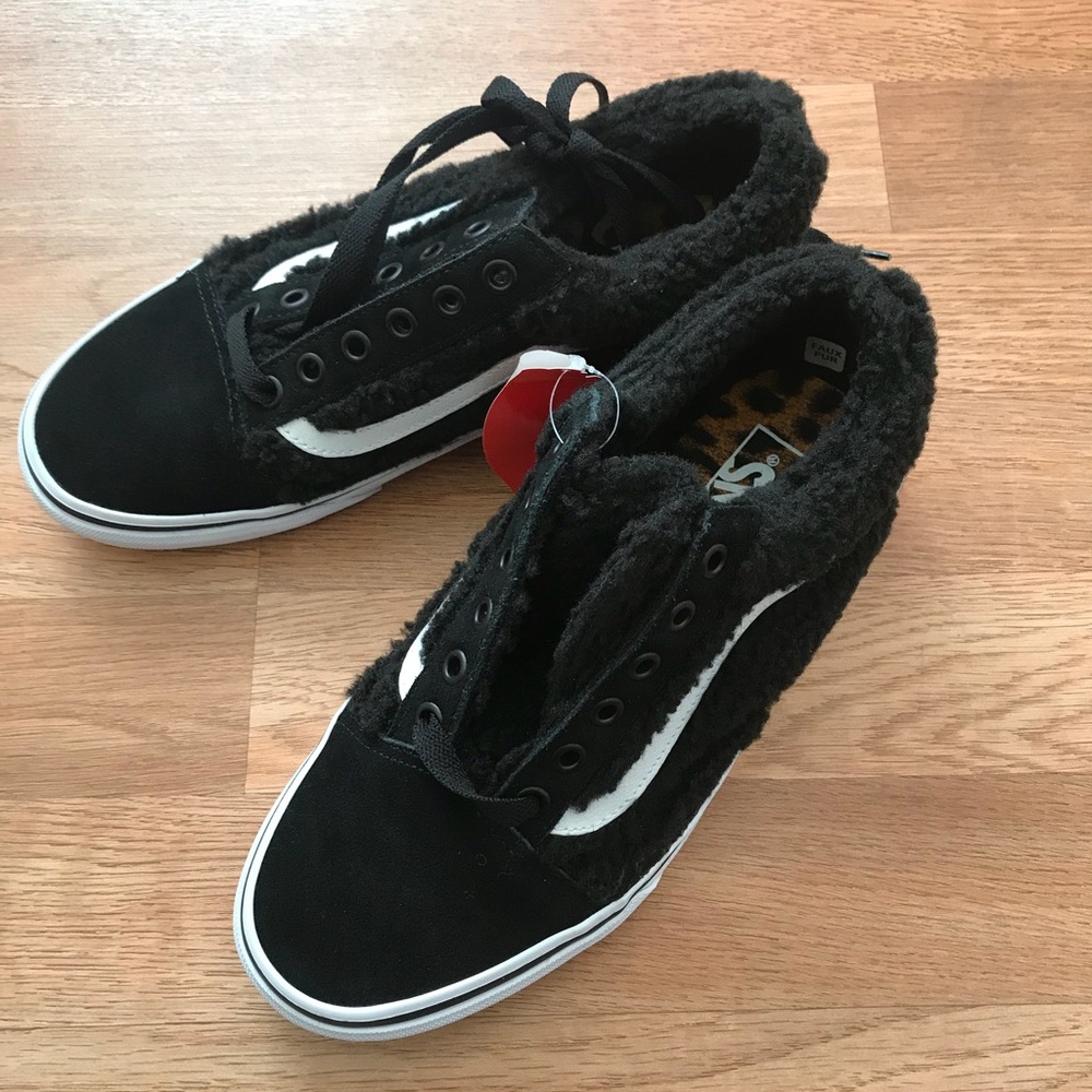 NIB vans Old Skool Synthetic Faux Fur Snea…